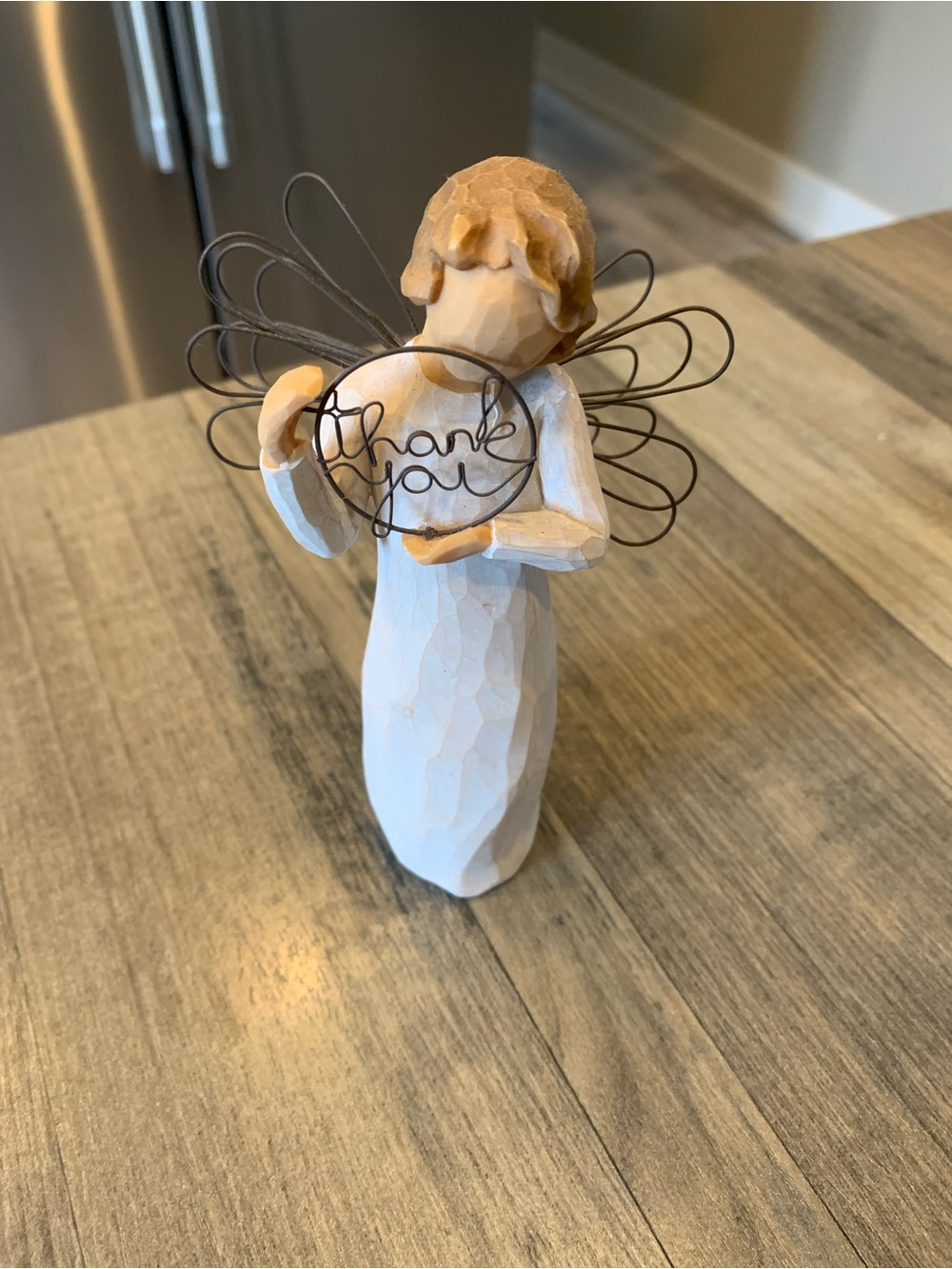 Demdaco Just For You White and Tan Angel Sculpture Holding 'Thank You' Wire Sign